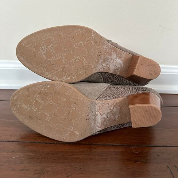 Vionic Anne Womens 8.5 Leather Suede Ankle Bootie Faux Snakeskin Block Heel - Picture 9 of 9